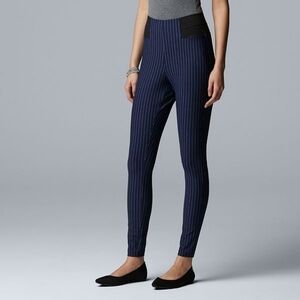 Vera Wang Stretch Blue Pin Stripe Pants
